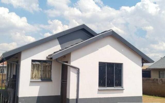 3 Bed House, Vosloorus