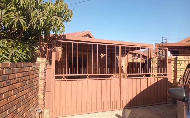 2 Bed House, Mahube Valley