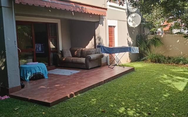 3 Bed Townhouse, Bryanston